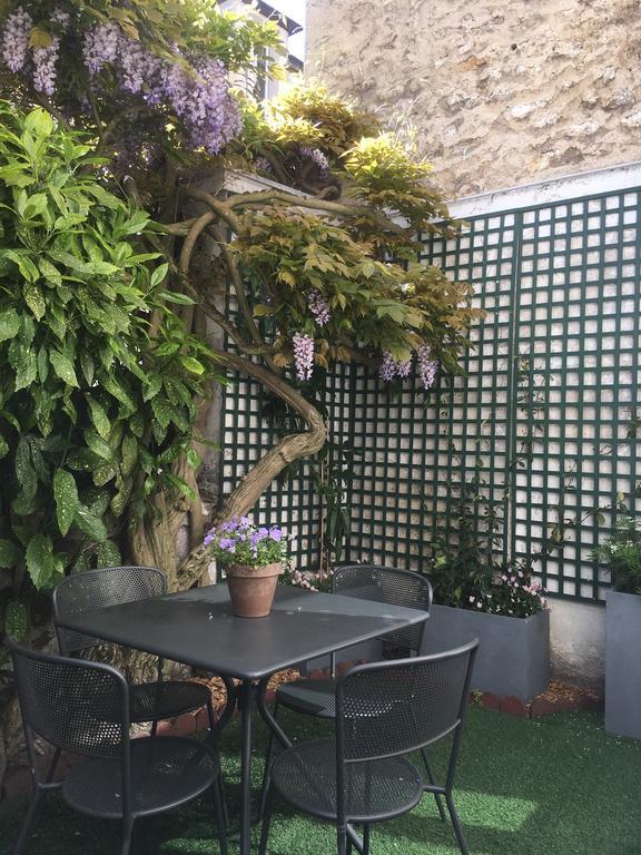 Wisteria Bed and Breakfast Fontainebleau Buitenkant foto